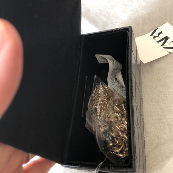 Zara black croc embossed box bag with chain - Picture 8 of 8